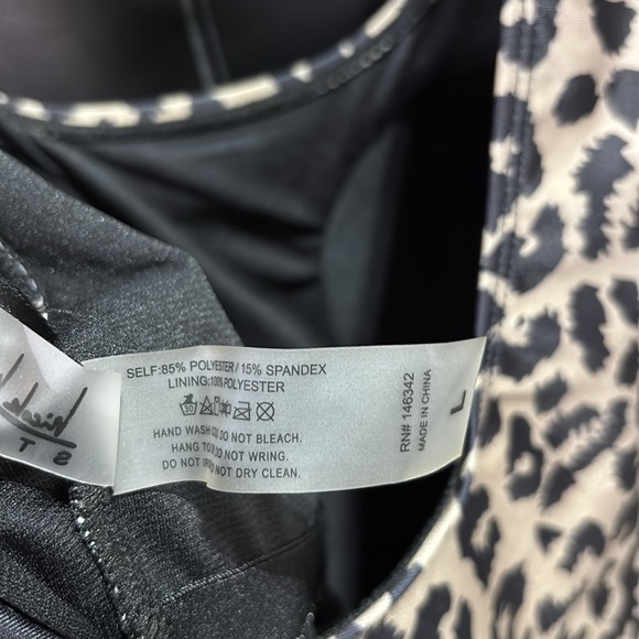 Nicole Miller Cheetah print one piece swimsuit,scoop back, padded, summer - Picture 12 of 12